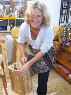 Trommelbaukurs Brigitte lacht